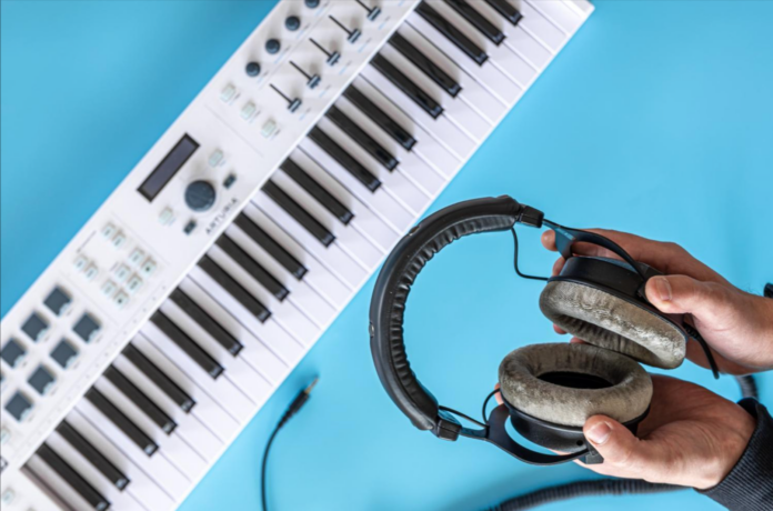 Understanding Royalties and Payments in Music Distribution Services Understanding Royalties and Payments in Music Distribution Services